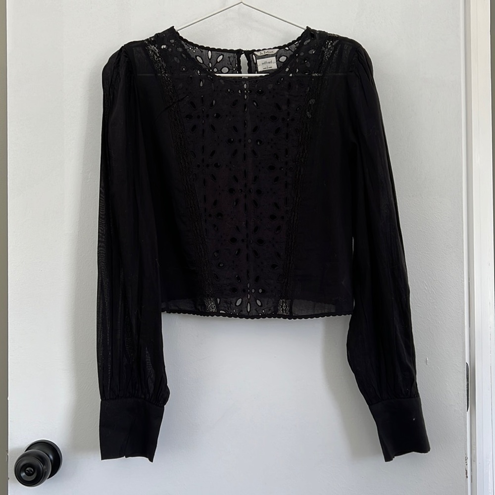 NWOT — Aritizia Wilfred top with button back and lace - SIZE LARGE